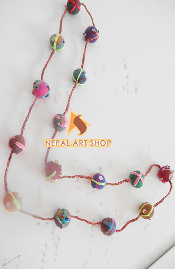 felted wool jewelry, handmade jewelry, Nepal Art Shop, pendants, earrings, bracelets, necklaces, 100% wool, felt crafts