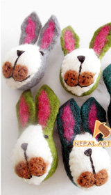 felt creations, felt crafts, felt bags, felt wallets, felt animal figurines, handmade felt crafts, Nepal Art Shop, handmade felt creations