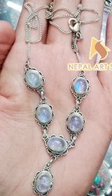 Perlenkette, Perlenarmband, Kathmandu Nepal, Rocailles, handgemachter Schmuck, Schmuckherstellung, bunte Perlen