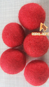 
wool felt balls, felt wool rugs, needle felting, pom poms, nepal, wholesale, felt pom, diy felt, nepal, fair trade, felted wool, round rugs, pom pom