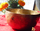 handgefertigte Klangschalen handgefertigte Klangschalen, Klangschalen-Meditation, Chakra-Klangschalen