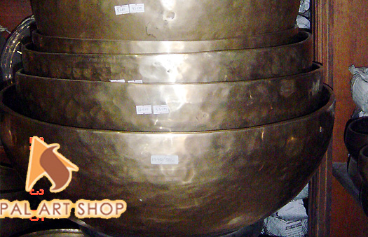 best tibetan singing bowls, tibetan singing bowls meditation healing, Handmade Singing Bowls, tibetan singing bowls wholesale, nepal singing bowls for sale,
healing singing bowls,