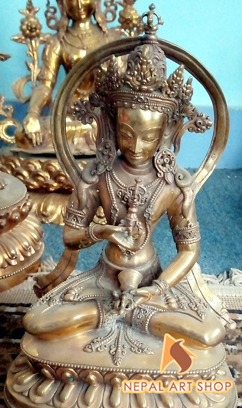 Vajrasattva Statue, Copper Vajrasatwa Statue Made in Nepal, Vajrasattva Sculptures, Vajrasattva Statue wholesale,
Mahayana, Mantrayana, Vajrayana Buddhist, Old bronze Nepali Vajrasattva statue, Vajrasattva Statue retail price