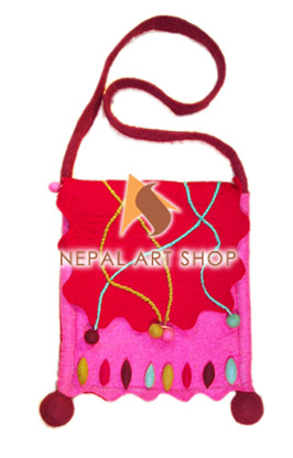 Felted Bag, Felt wool Bag, Tote Bags, Crossbody Bags, felt in nepal, felt and yarn, felt ball, felt industry, Nepal felt products