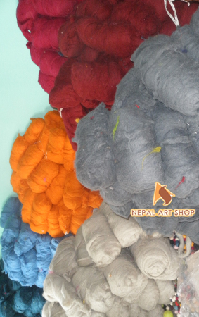 Felt Yarn – Natural Dyed Roving Wool – Wholesale Felt Yarn Roving Wool Code FWR014 from Nepal